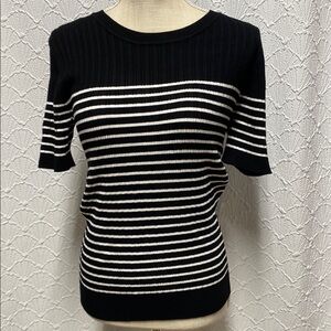 NWT Anna Kline size small black and White Striped Women's Top soft stretch comfy